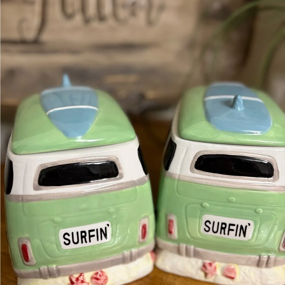 2 - Young’s Inc Ceramic Cookie Jars/ Storage Canisters - Picture 2 of 13